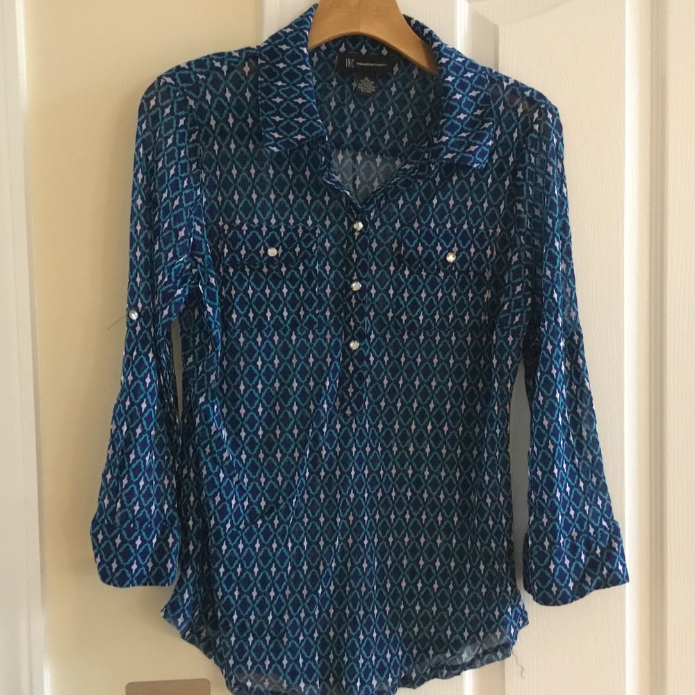 Pattens print blouse with match color tank